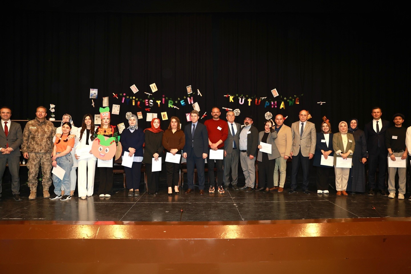 Vali Bakan a&ccedil;ıkladı: Kılı&ccedil;arslan binası k&uuml;t&uuml;phaneye d&ouml;n&uuml;şt&uuml;r&uuml;lecek
