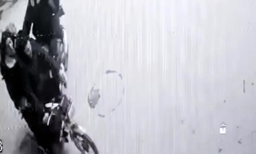 Kaza sonrası bıçaklı kavga kamerada