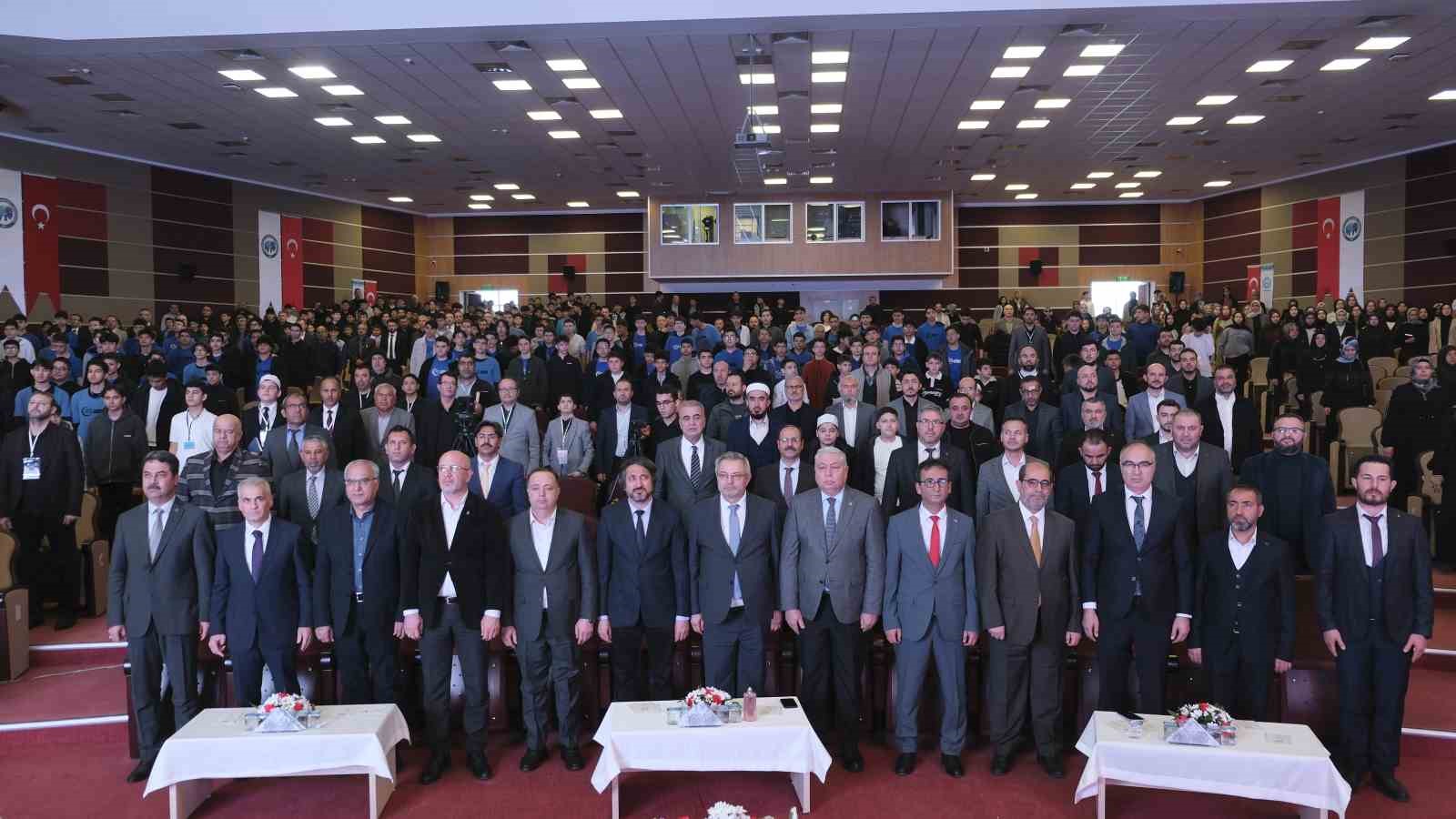 Kur&rsquo;an-ı Kerim&rsquo;i G&uuml;zel Okuma Yarışması B&ouml;lge Finali Karaman&rsquo;da yapıldı
