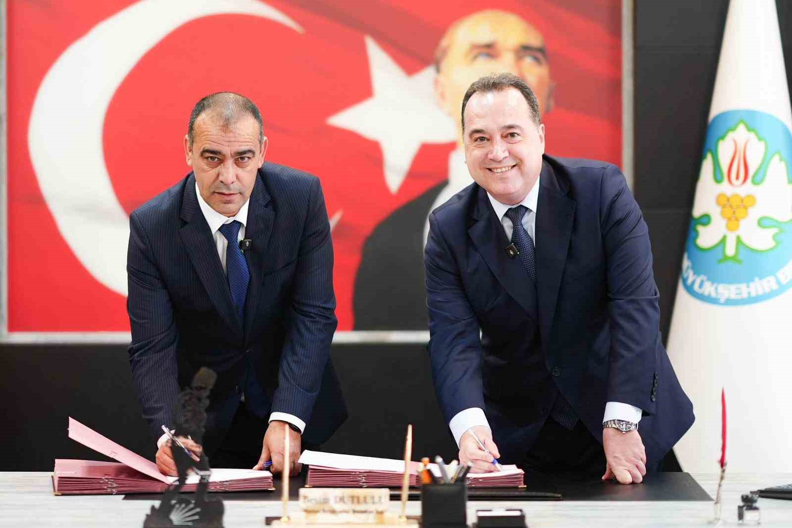 Manisa B&uuml;y&uuml;kşehir Belediyesinde en d&uuml;ş&uuml;k kadrolu iş&ccedil;i maaşı 80 bin TL oldu
