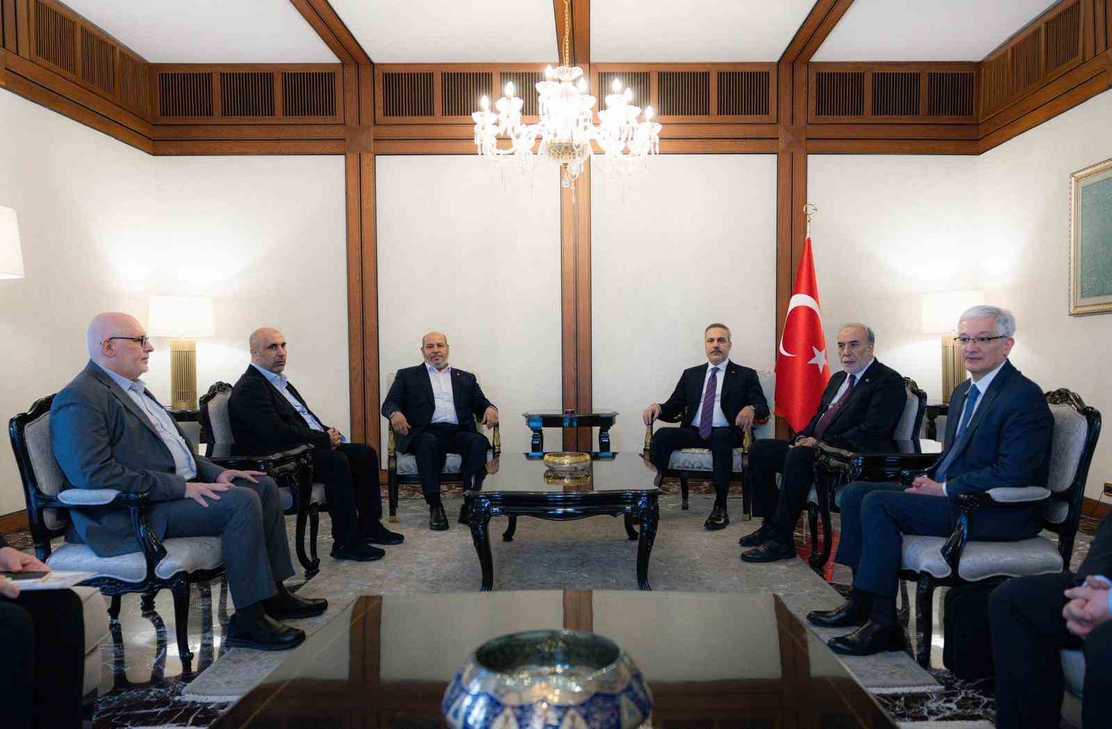 Dışişleri Bakanı Hakan Fidan, Hamas Siyasi Büro Üyesi Halil Hayye başkanlığındaki Hamas heyeti ile Ankara’da görüştü.