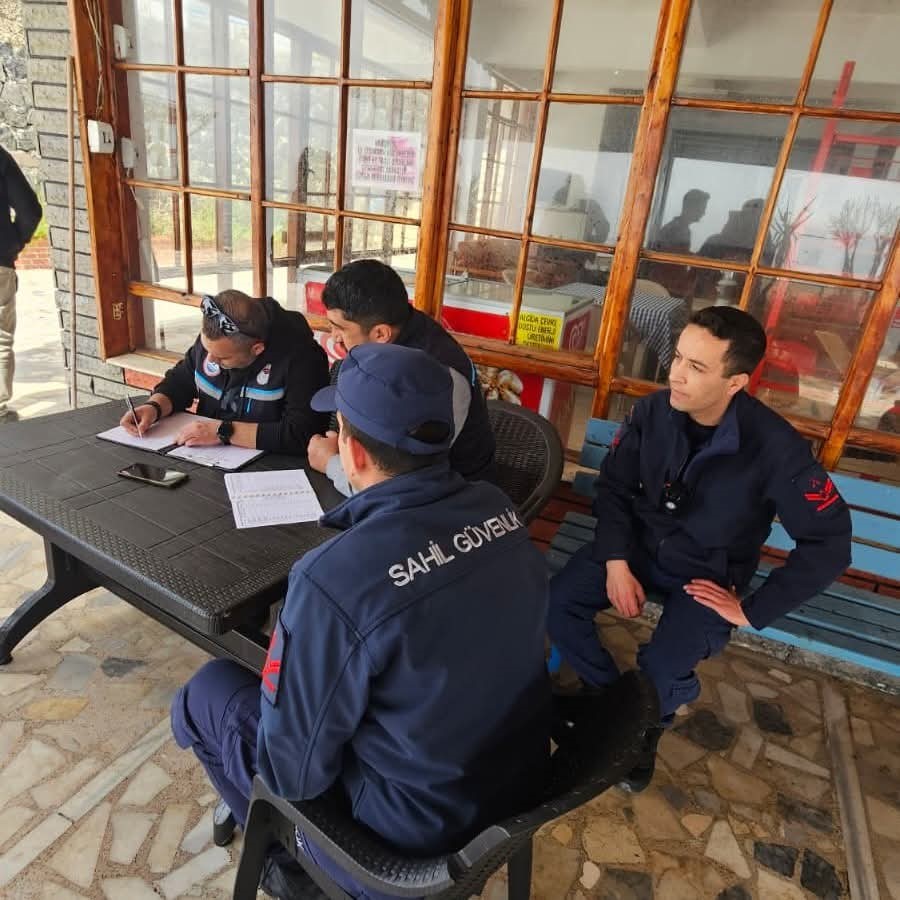 Tekirdağ&rsquo;da yunus &ouml;l&uuml;s&uuml; bulundu
