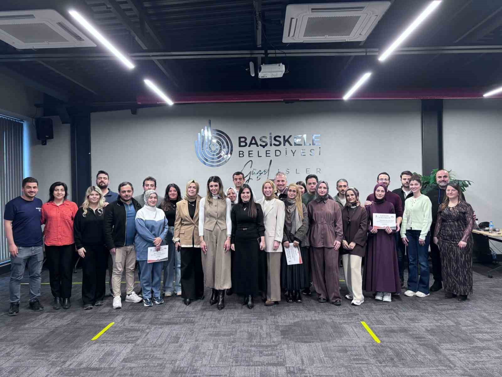 Başiskele’de çiftler 27’nci Evlilik Okulu’nda buluştu