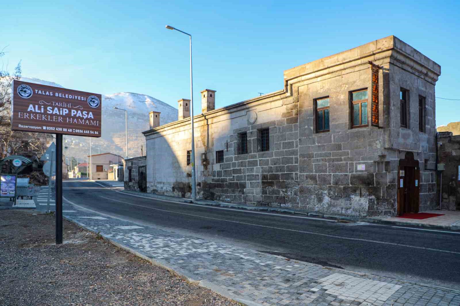 Talas’ın tarihi hamamına ilgi büyük