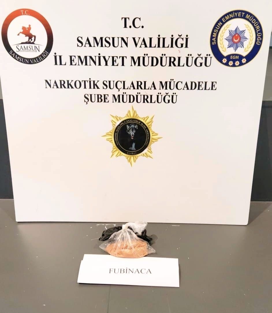 Samsun’da uyuşturucu operasyonu: 3  gözaltı