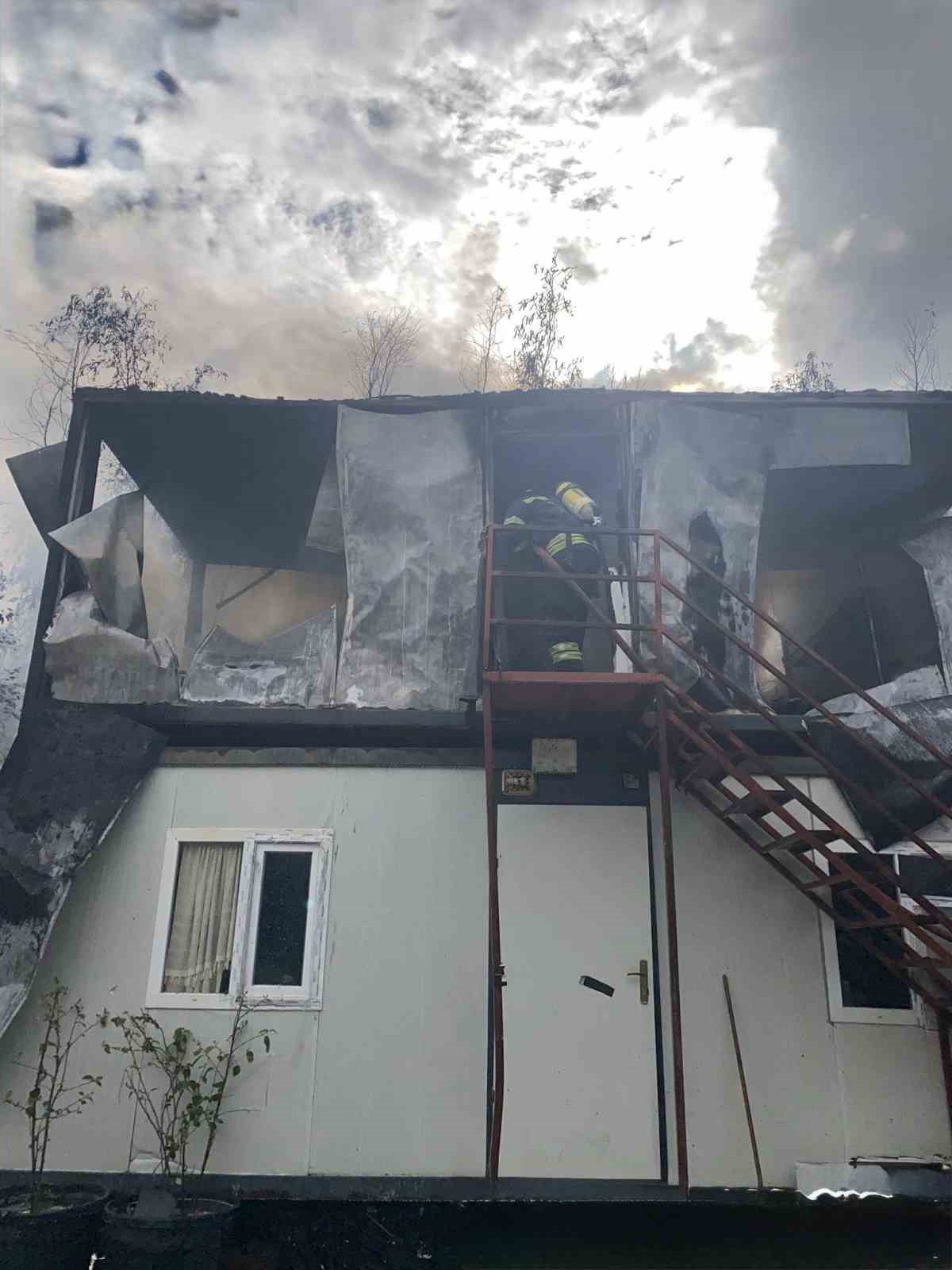 Bodrum&rsquo;da konteyner yangını
