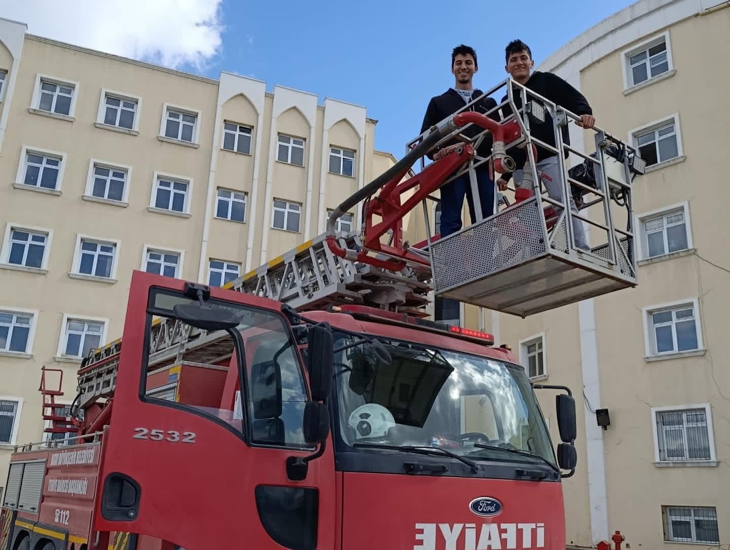 Antakya&rsquo;da &ouml;ğrencilere yangın eğitimi verildi
