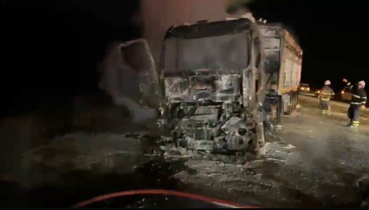 Mardin’de tırda yangın