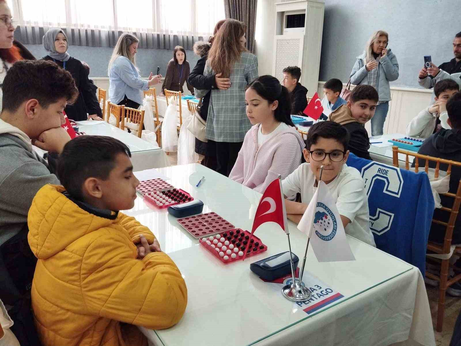 Zeka oyunlarında Sarıg&ouml;l il &uuml;&ccedil;&uuml;nc&uuml;s&uuml; oldu
