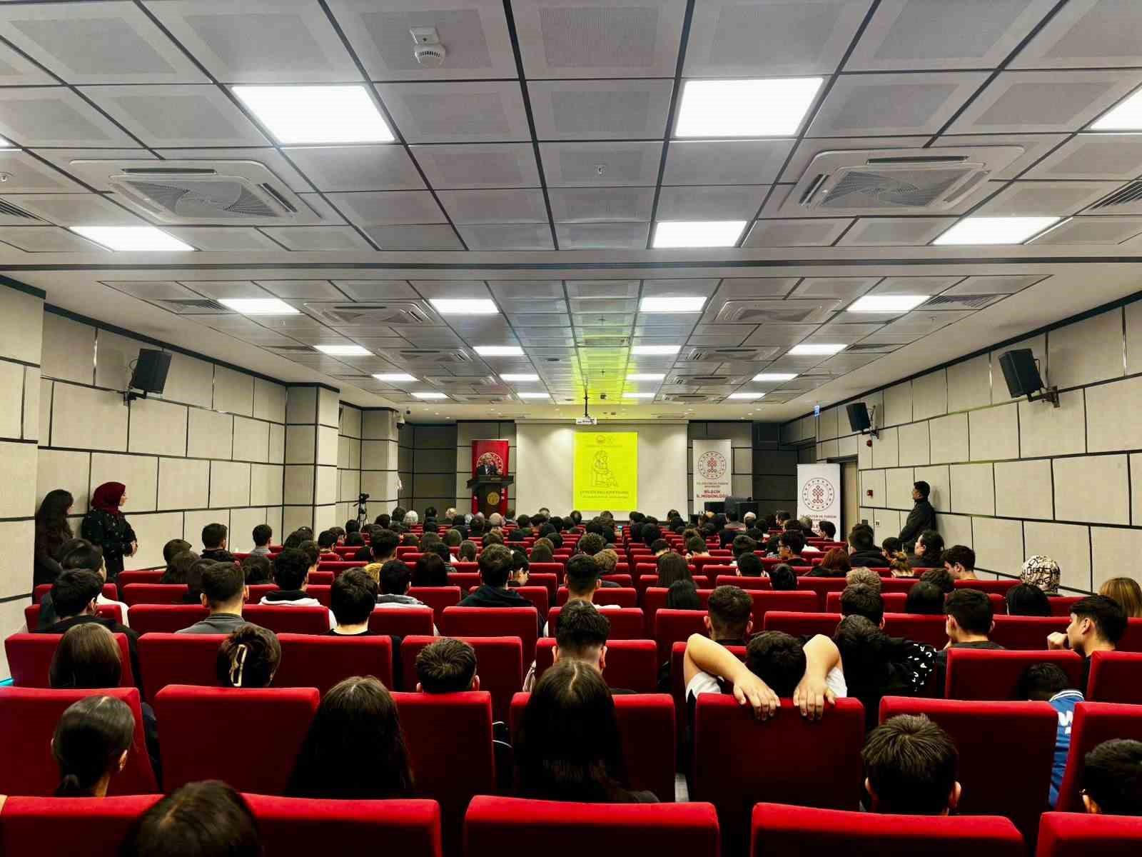 Şeyh Edebali Konferansı&rsquo;na yoğun ilgi
