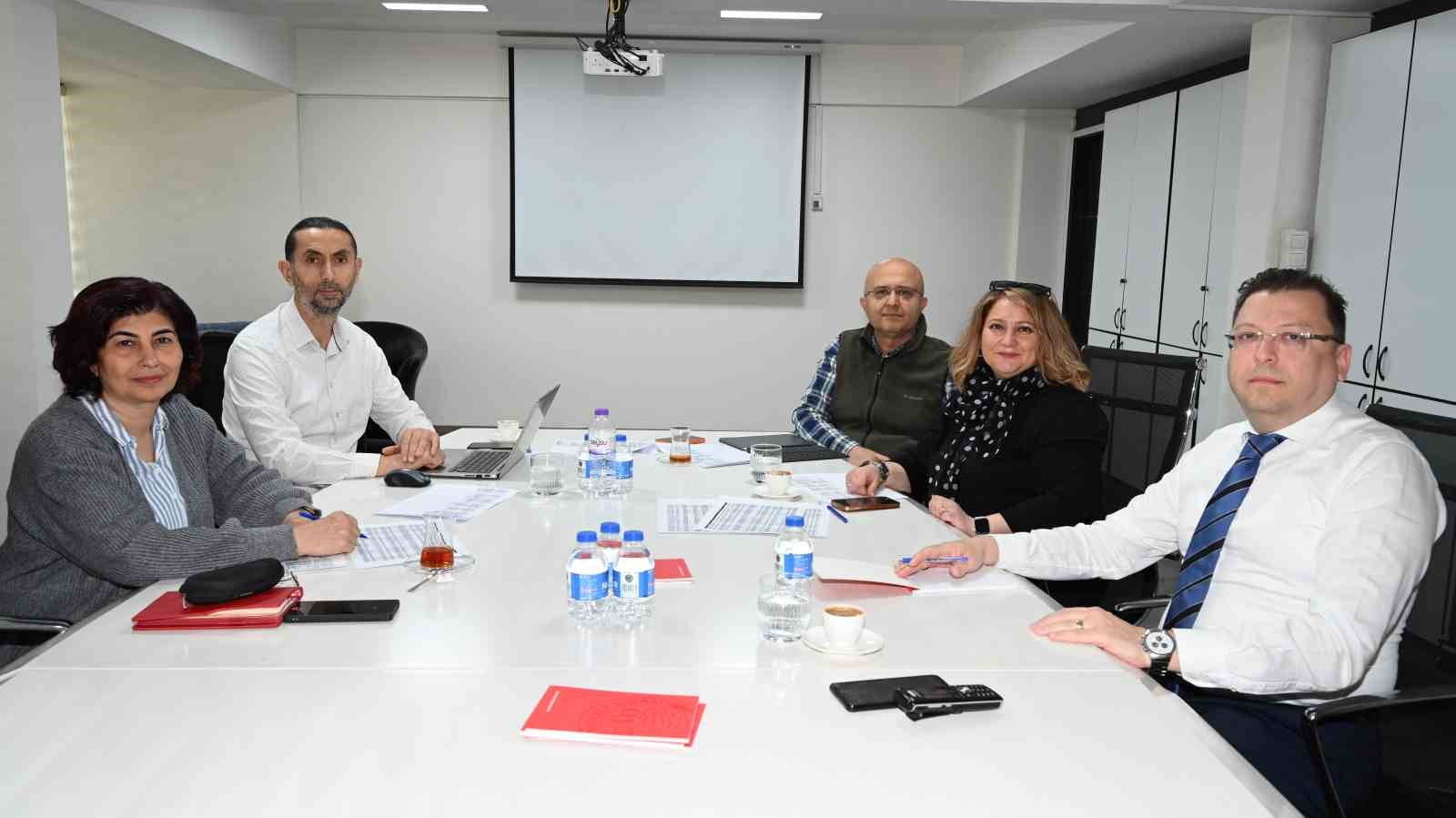 DTO Başkanı Erdoğan; "Herkes i&ccedil;in daha verimli, g&uuml;venli, sağlıklı ve s&uuml;rd&uuml;r&uuml;lebilir bir hayat inşa etmeye &ccedil;alışıyoruz"
