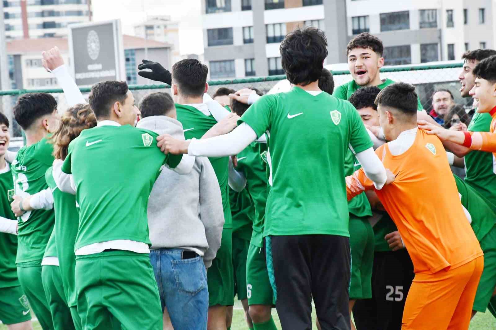 Kayseri U18 Ligi Play-Off: Kayseri Şekerspor: 2 - Kalespor: 0
