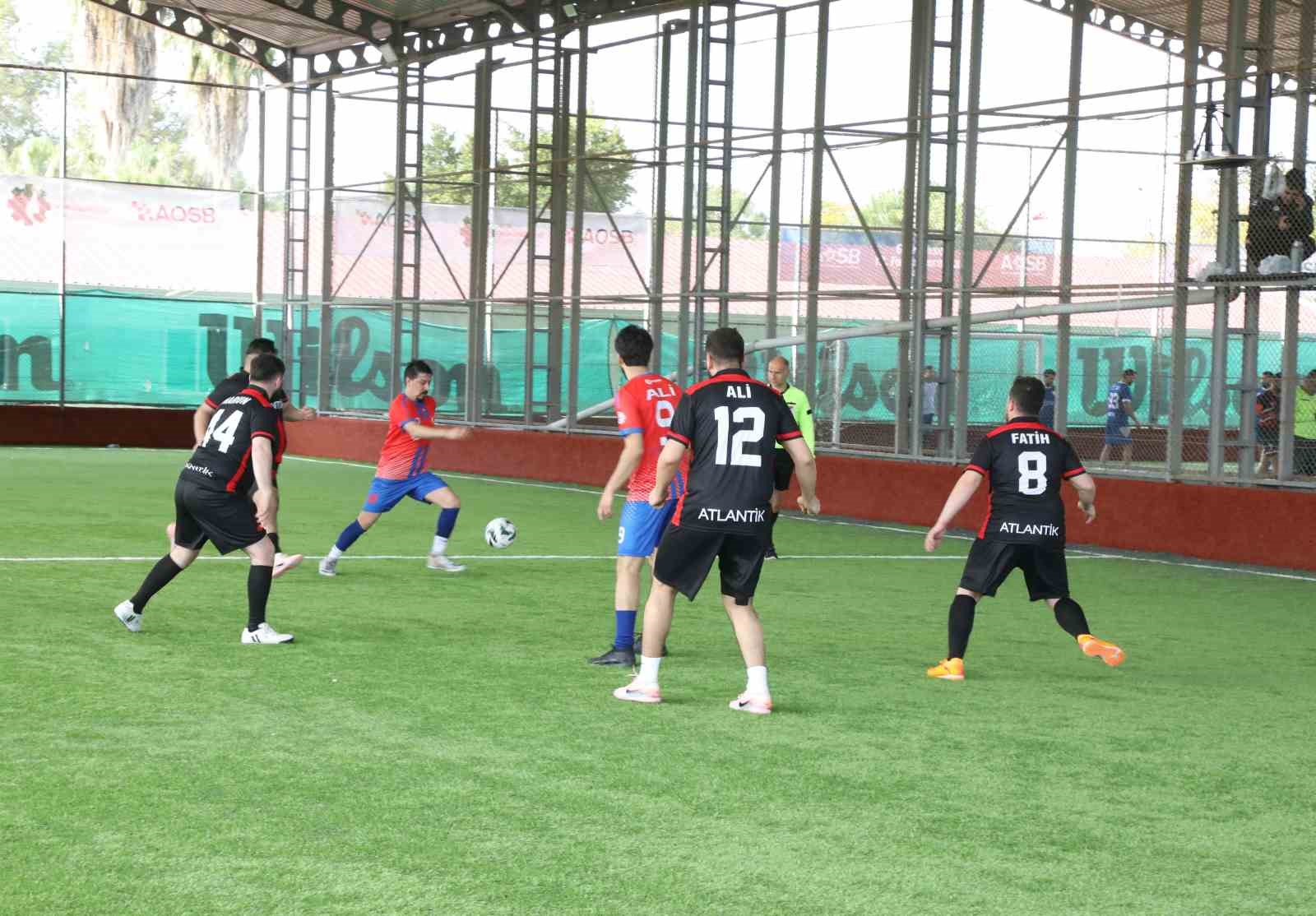 AOSB Futbol Turnuvası&rsquo;nda ilk hafta tamamlandı
