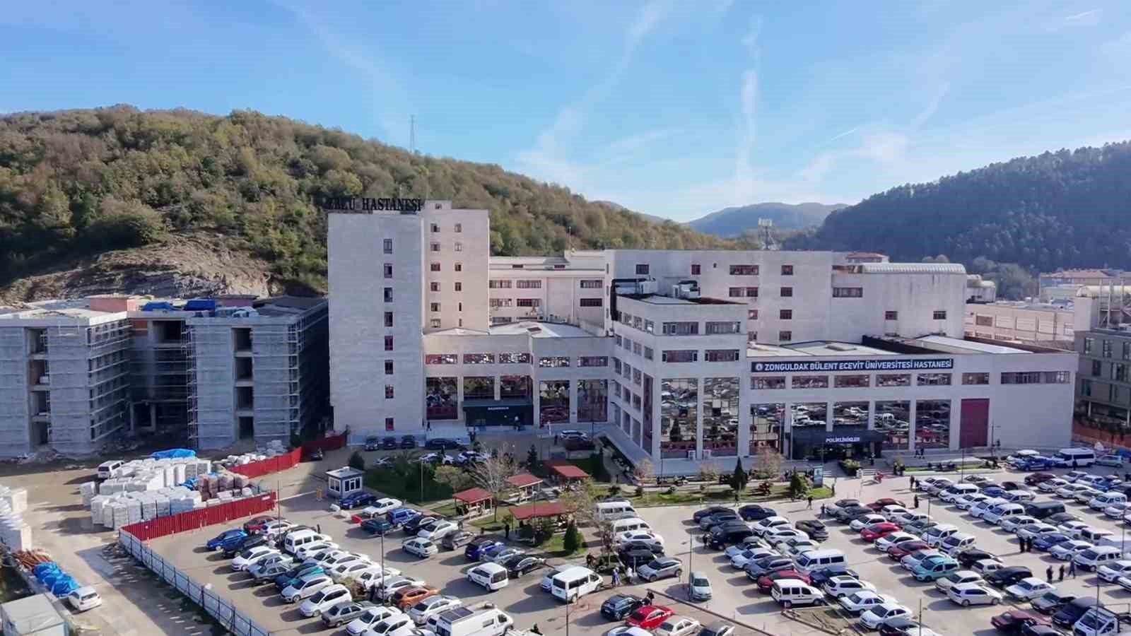 Boyundaki şişlik ve yutma güçlüğü kanser belirtisi olabilir
