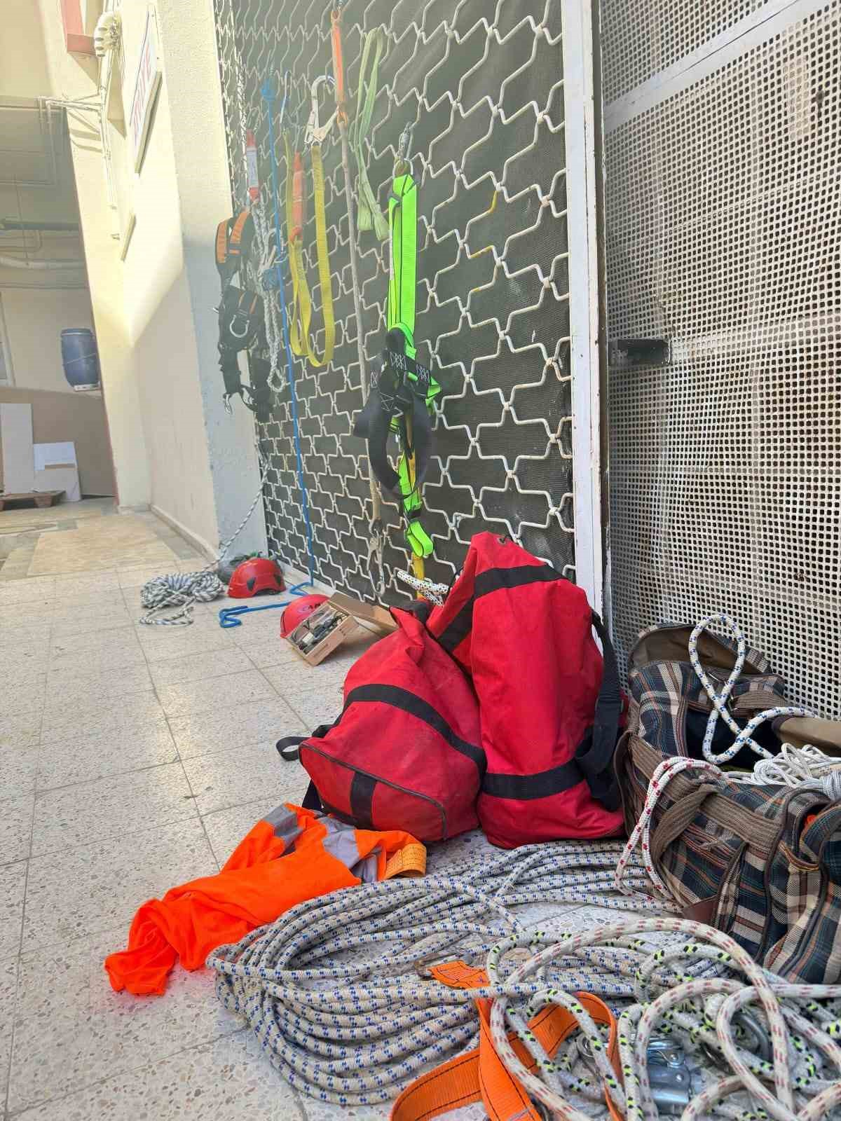 Hastane personeline yüksekte çalışma güvenliği eğitimi