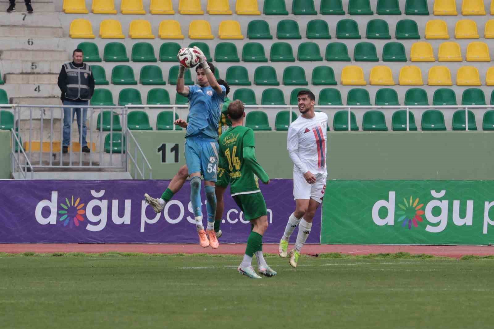 Altınordu&rsquo;nun 20 yaşındaki kalecisi, bu sezon 8 penaltıdan 7&rsquo;sini kurtardı
