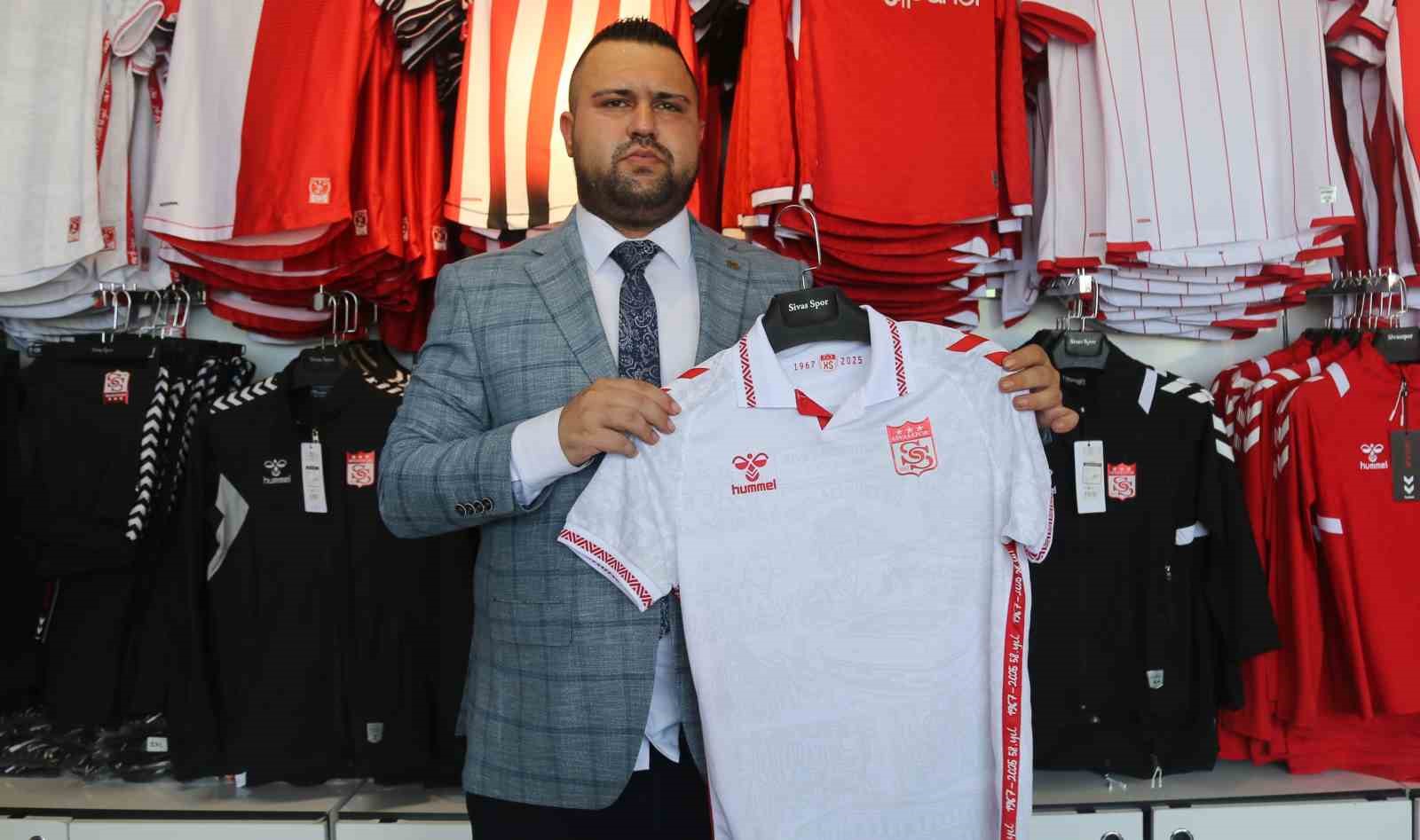 Sivasspor’a bin biletlik destek