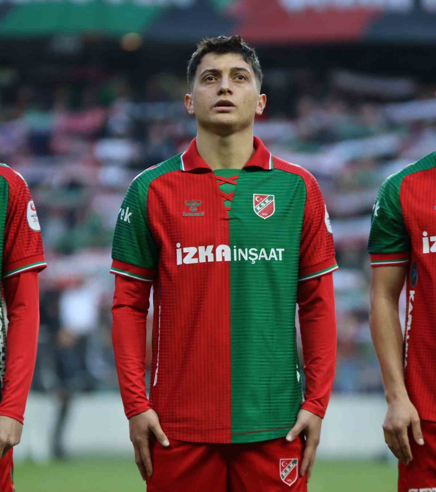 Karşıyaka&rsquo;nın 20 yaşındaki yıldızı Berat Şahin parlıyor
