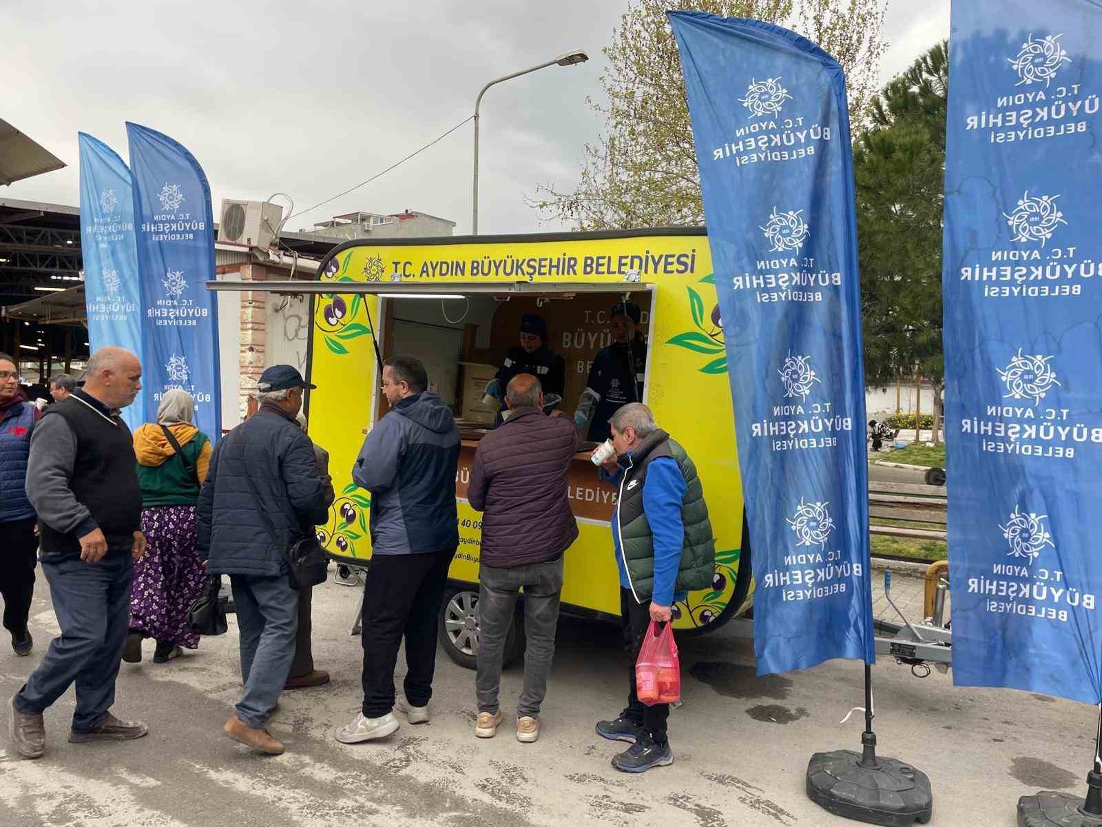 Aydın Büyükşehir Belediyesi’nin çorba ikramı beğeni topluyor