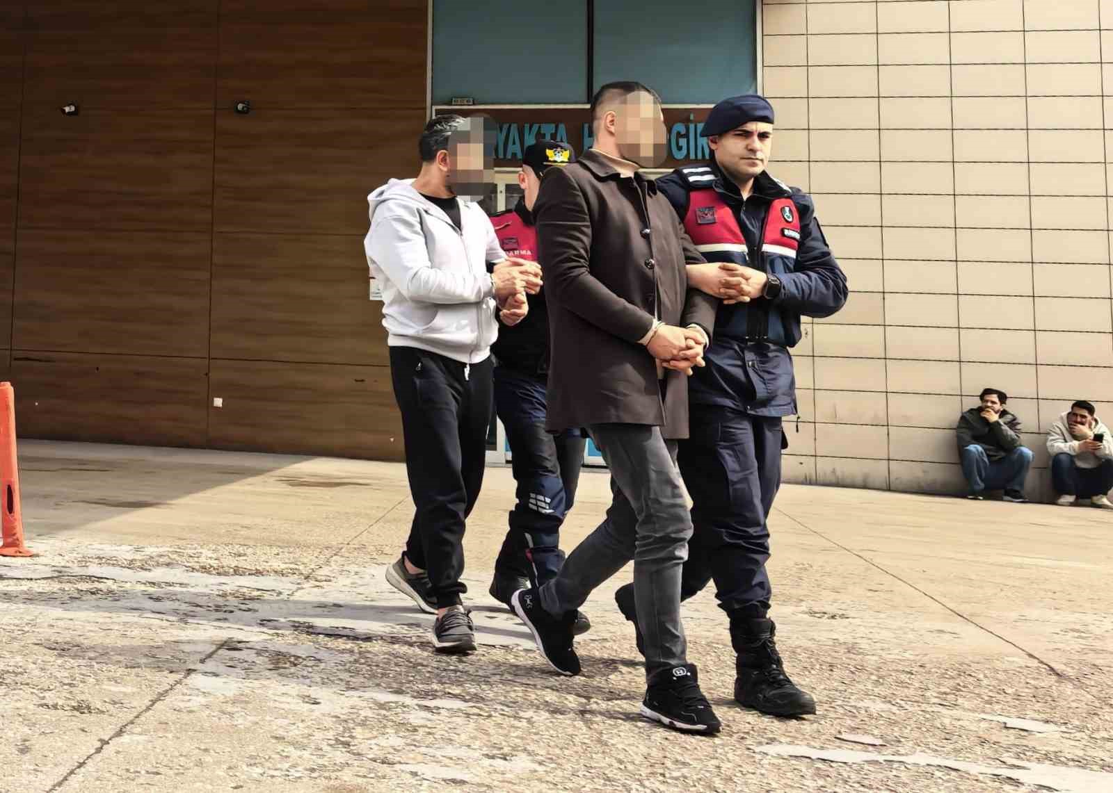 Bursa&rsquo;da 7 bağ evini soyan ş&uuml;pheliler JASAT&rsquo;tan ka&ccedil;amadı
