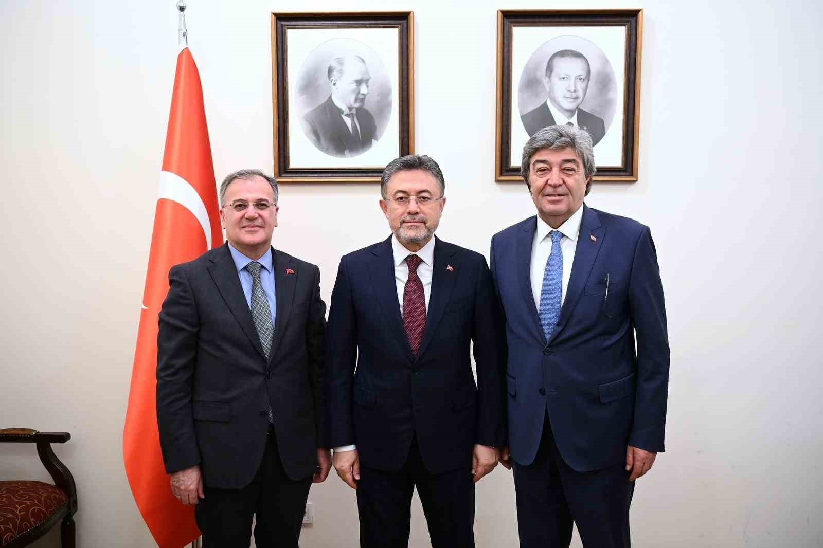 Başkan Özdoğan Ankara’da: "Hacılar için durmadan çalışıyoruz"