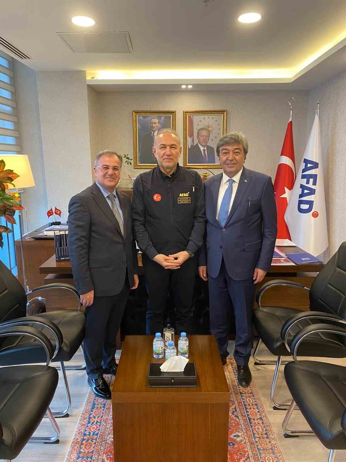 Başkan &Ouml;zdoğan Ankara&rsquo;da: "Hacılar i&ccedil;in durmadan &ccedil;alışıyoruz"
