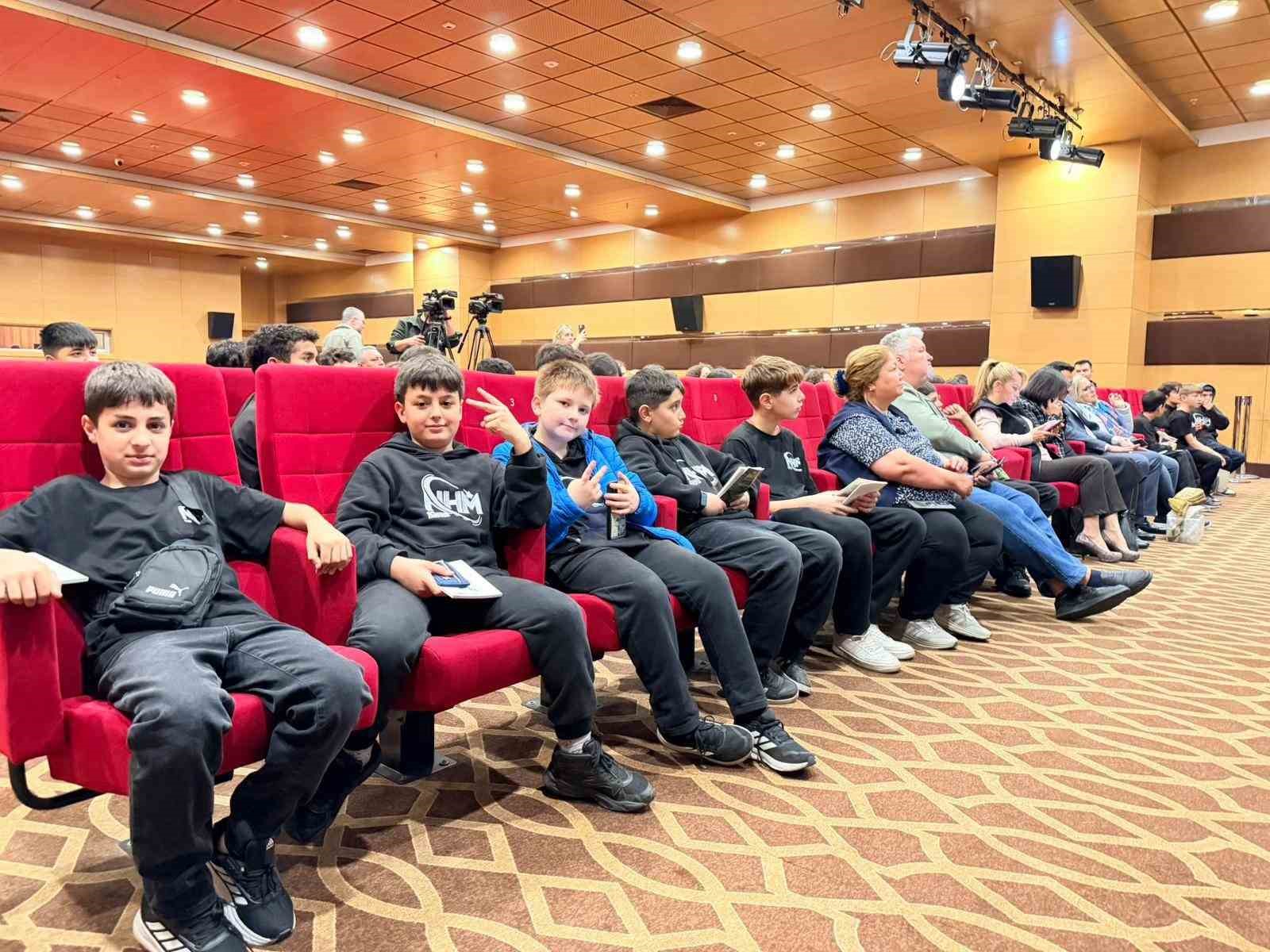 Japon deprem uzmanı Moriwaki&rsquo;den hayat kurtaran uyarılar
