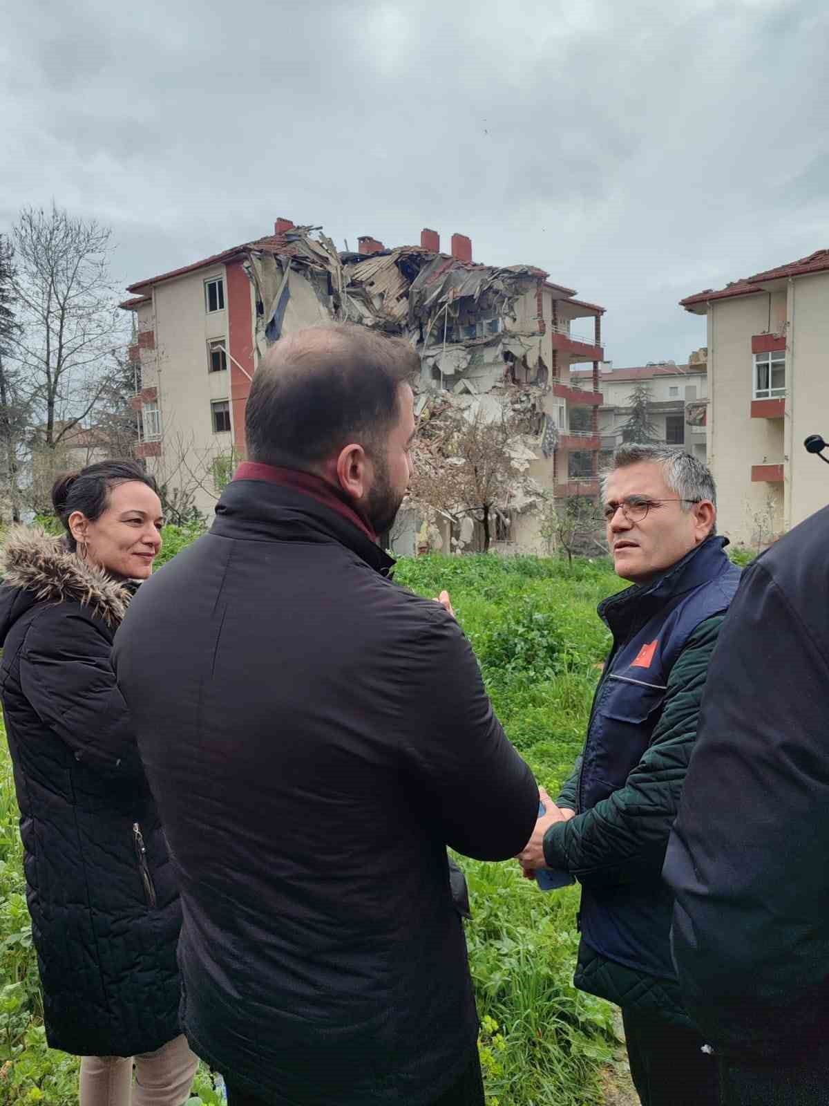 Site i&ccedil;in riskli yapı kararı: D&ouml;n&uuml;ş&uuml;m s&uuml;reci başladı
