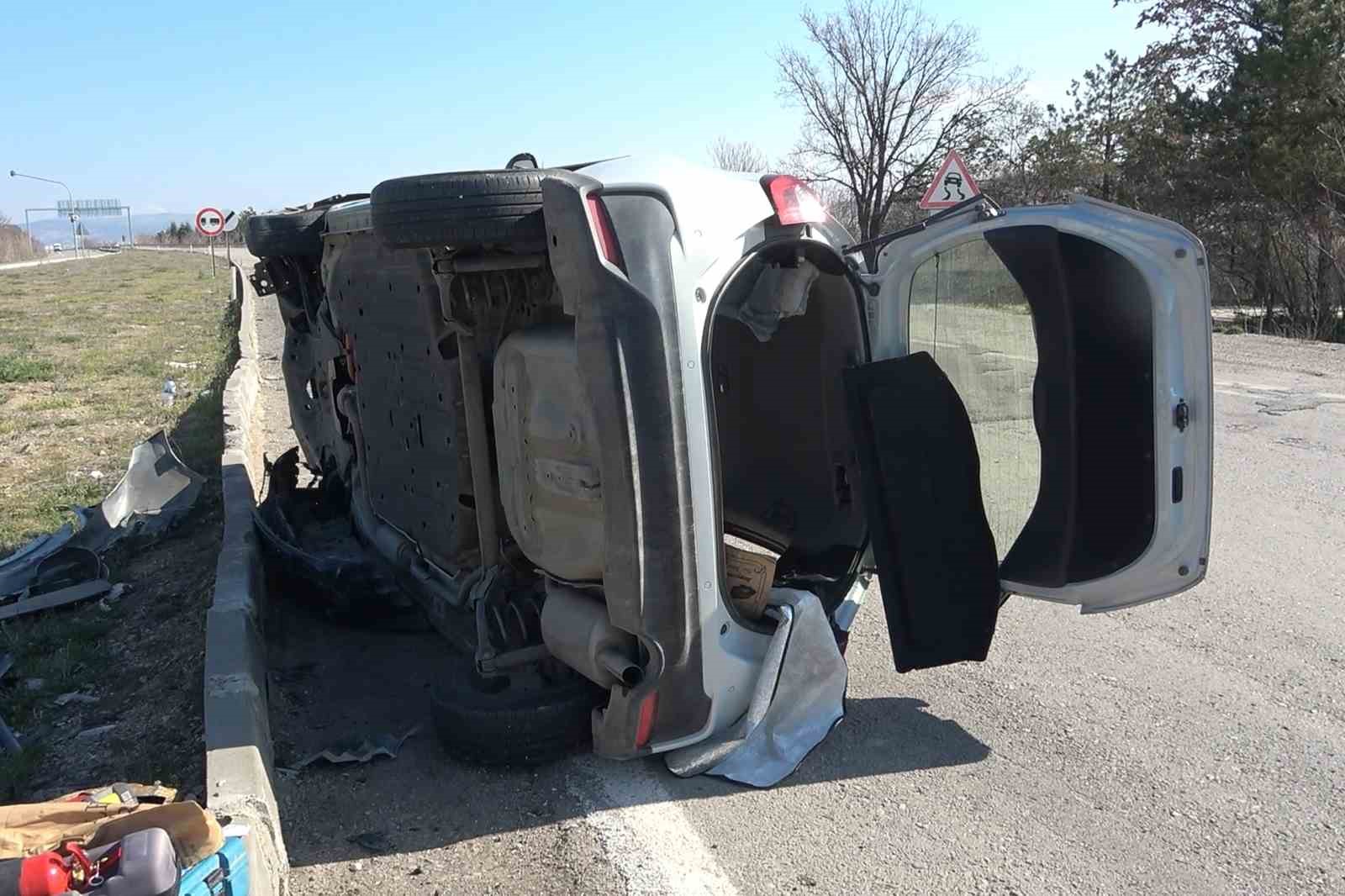 Kırıkkale&rsquo;de iki otomobil &ccedil;arpıştı: 1 yaralı
