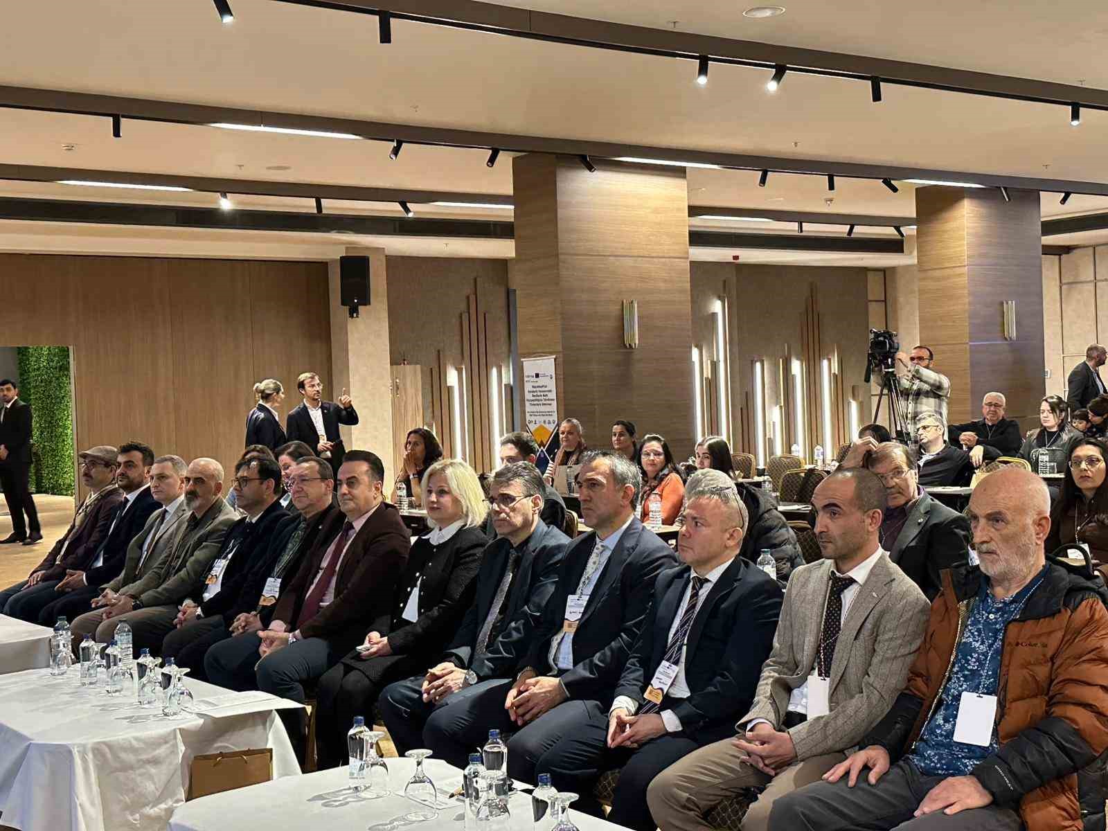 Karadeniz resiflerinde balık çeşitliliğini izleyecekler