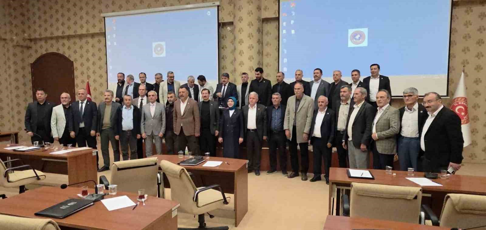 K&uuml;tahya İl Genel Meclisi Başkanı Muammer &Ouml;zcura yeniden se&ccedil;ildi
