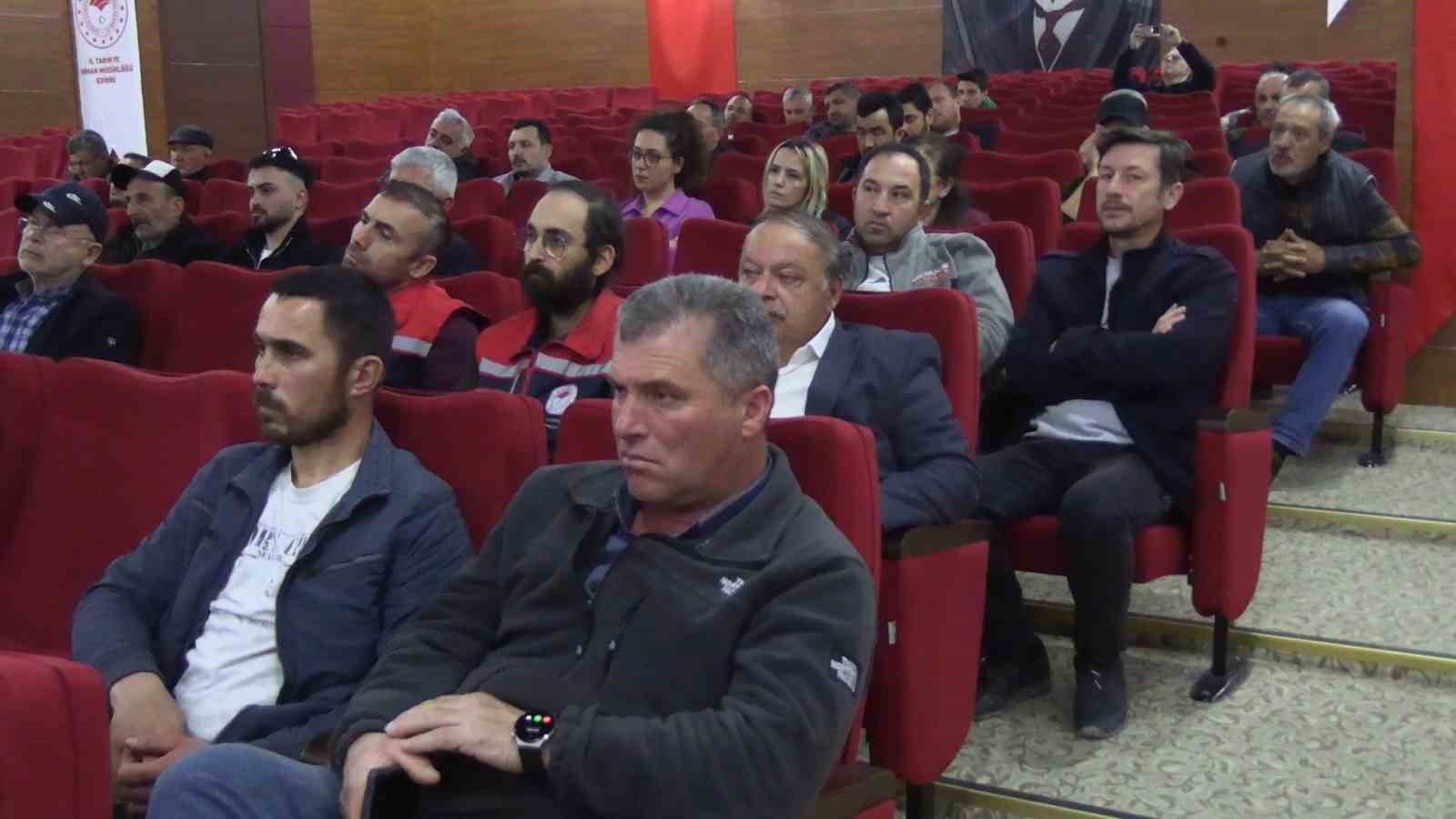 Edirne&rsquo;de buzağı kayıplarını azaltma ve verimlilik eğitimi
