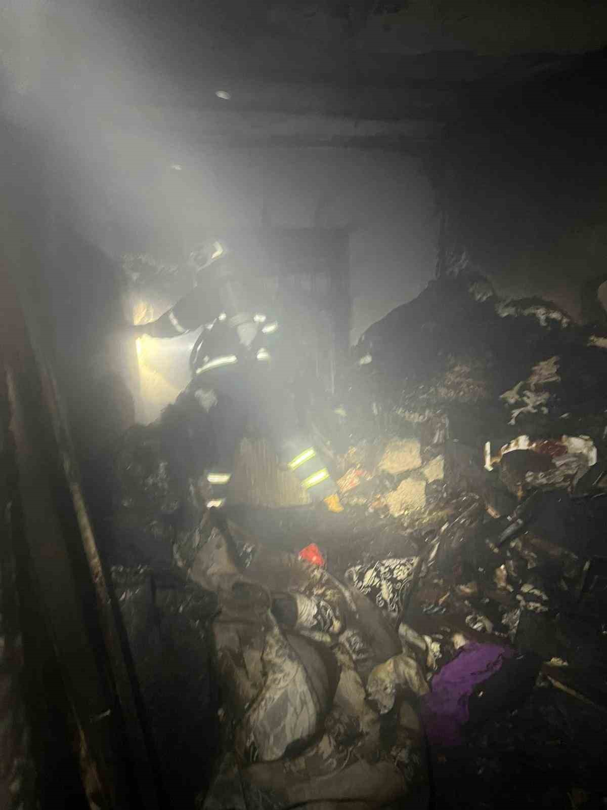 Mardin&rsquo;de m&uuml;stakil evde &ccedil;ıkan yangın s&ouml;nd&uuml;r&uuml;ld&uuml;
