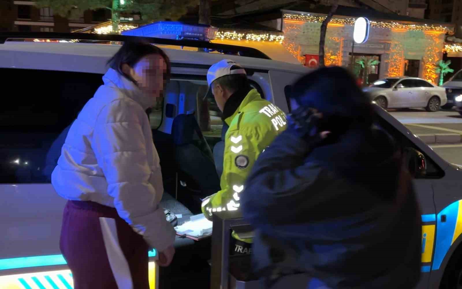 Ehliyetsiz motosiklet s&uuml;r&uuml;c&uuml;s&uuml;ne 11 bin lira ceza
