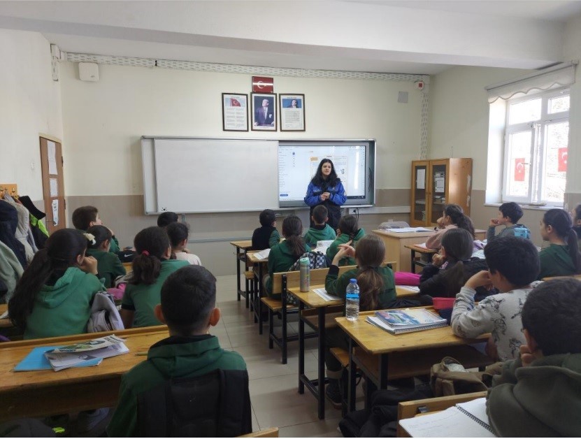 Niğde’de 711 öğrenciye güvenlik ve bilinçlendirme eğitimi