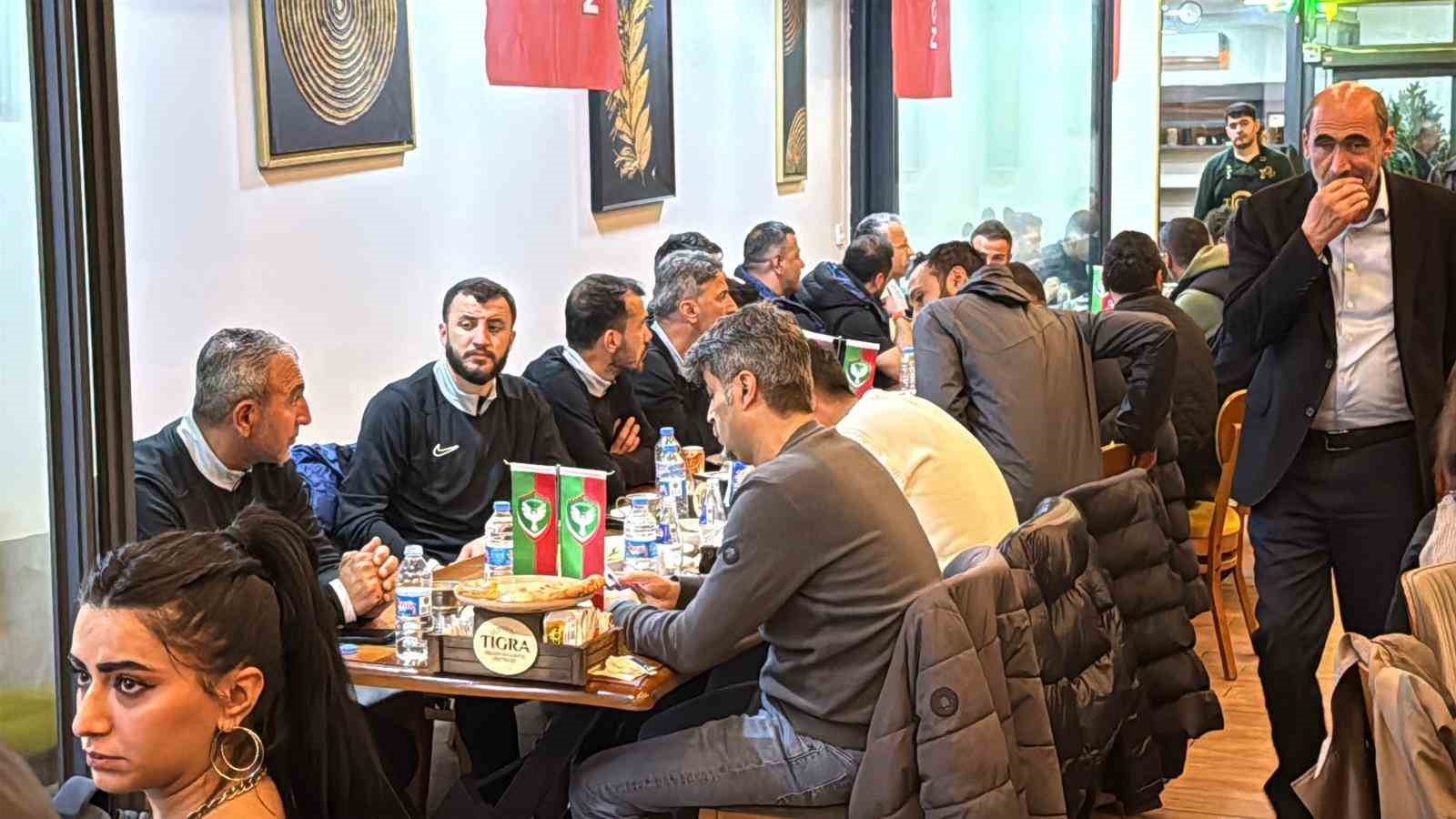 Amed Sportif Faaliyetler&rsquo;den şampiyonluk yemeği
