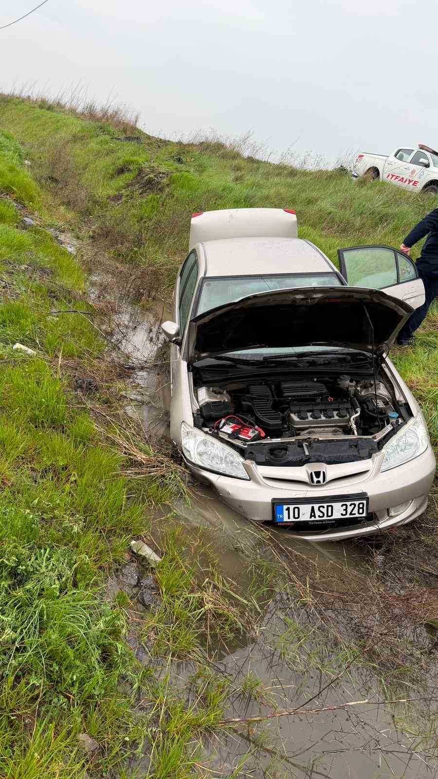 G&ouml;nen&rsquo;de trafik kazası: 3 kişi yaralandı
