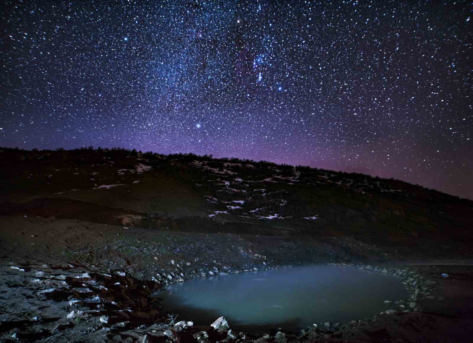 Budaklı Kaplıcaları, geceyi aydınlatan yıldızlarla g&uuml;zel g&ouml;r&uuml;nt&uuml;ler oluşturdu

