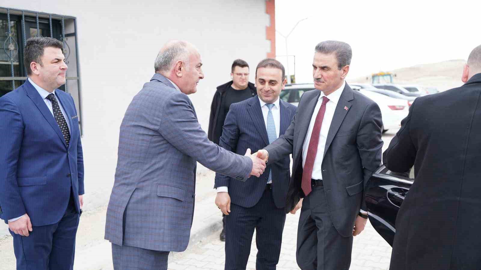 2. OSB Y&ouml;netim Kurulu toplandı: 16 yatırımcıyla y&uuml;z y&uuml;ze g&ouml;r&uuml;ş&uuml;ld&uuml;
