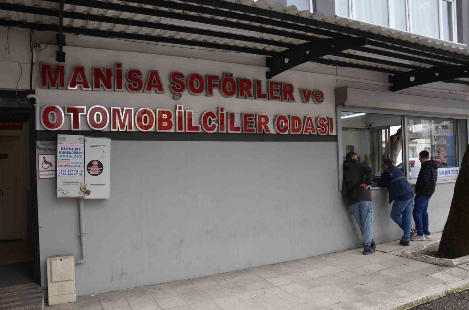 Manisa&rsquo;da 22 g&uuml;nde 7 bin 500 plaka değişti
