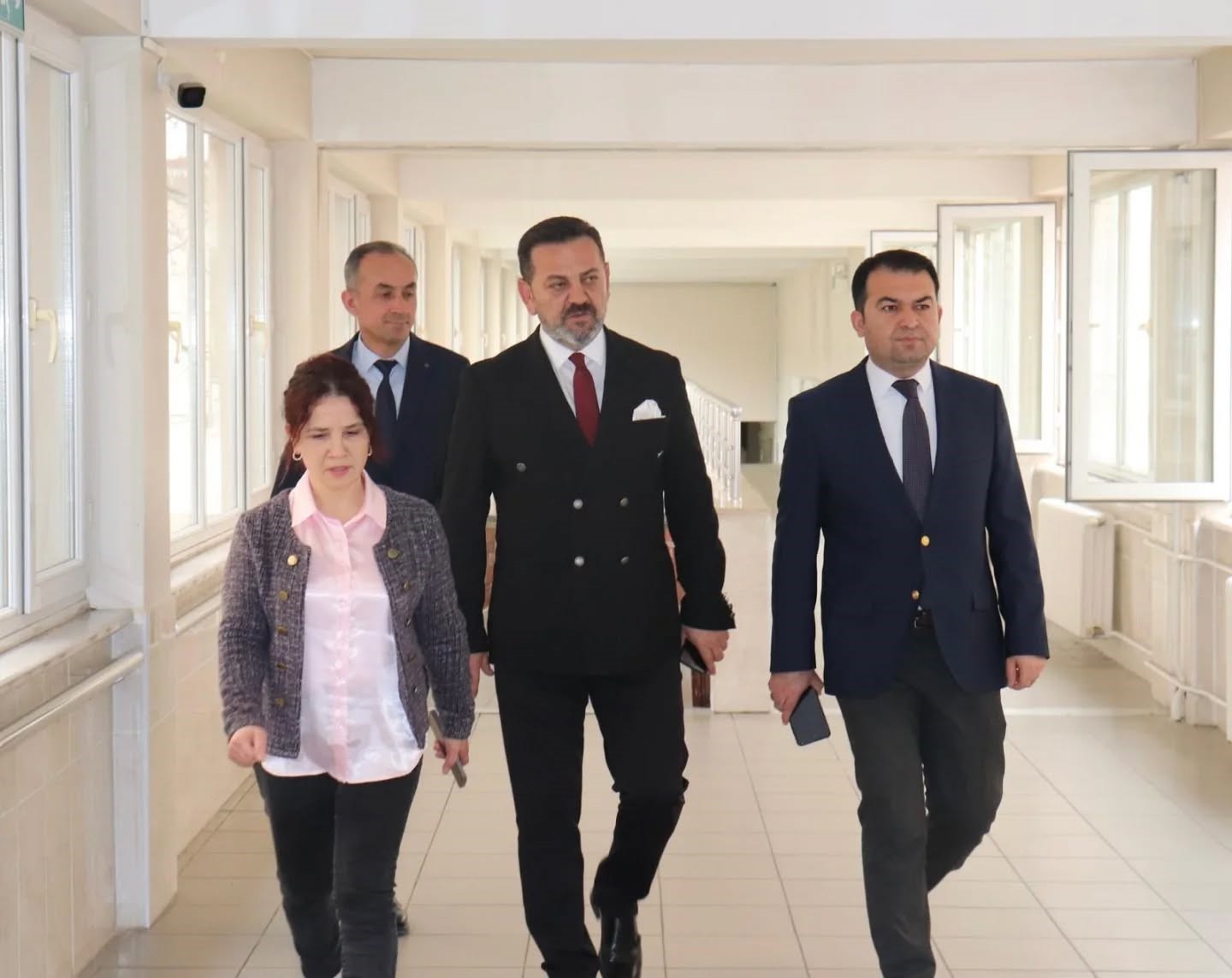 İl M&uuml;d&uuml;r&uuml; İlhan Bilecik Huzurevi&rsquo;ni inceledi
