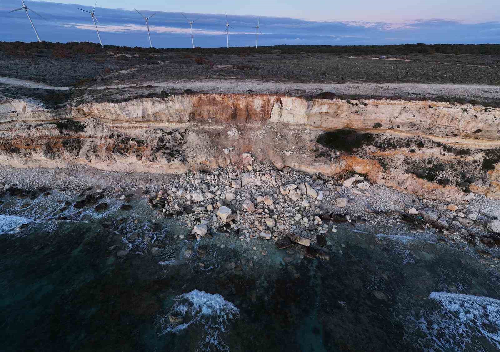 Turizm merkezi Bozcaada&rsquo;daki Polente Burnu&rsquo;nda g&ouml;&ccedil;&uuml;k

