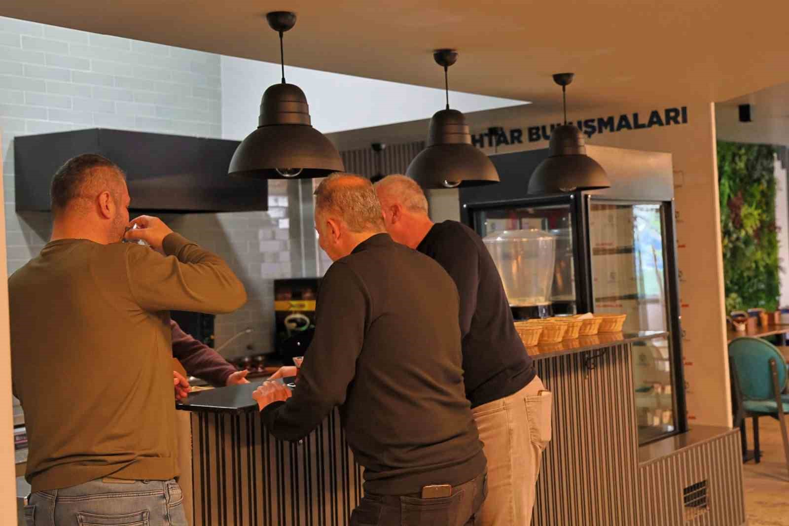 Muhtarlar, T&uuml;rkiye&rsquo;de ilk olan bu mekandan memnun
