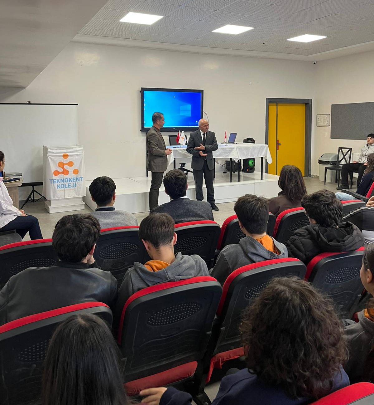 Sivas Teknokent Koleji&rsquo;nde kariyer programları s&uuml;r&uuml;yor
