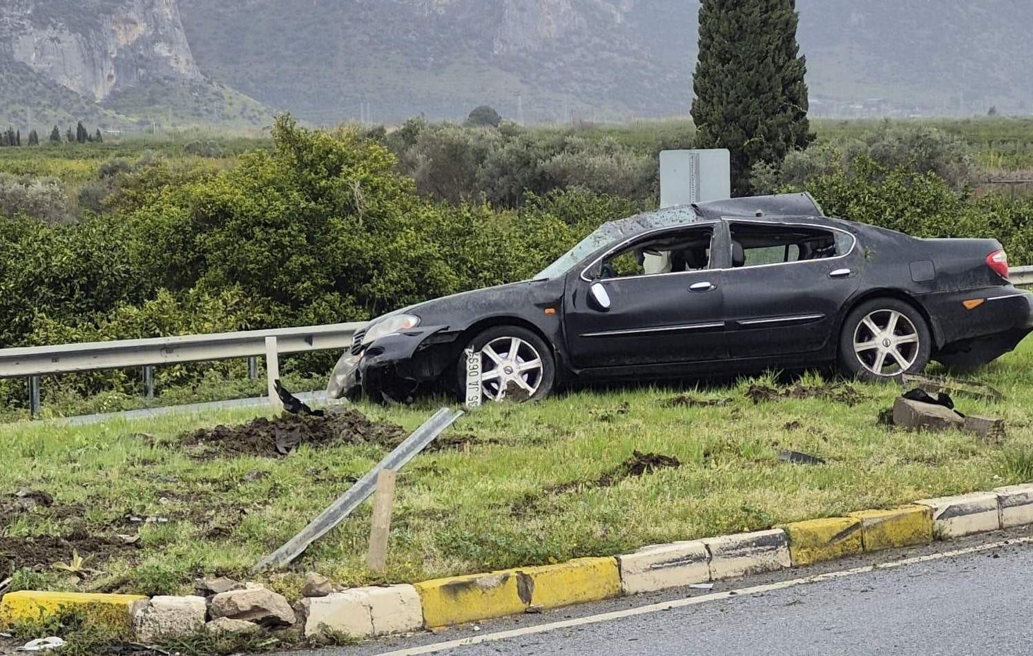 Selçuk’ta kaygan yolda zincirleme trafik kazası
