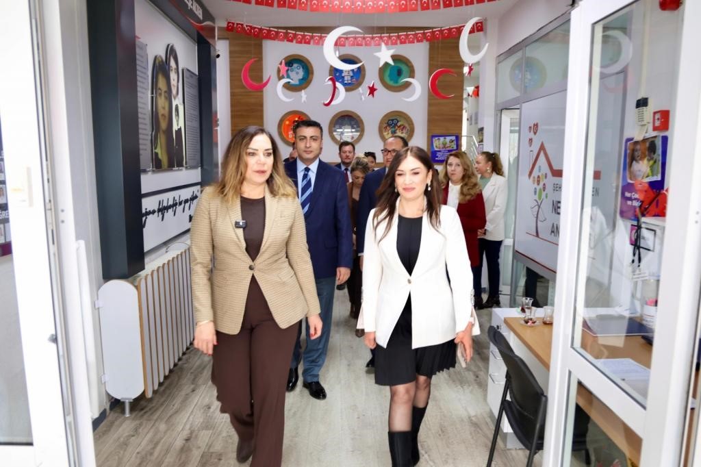 Krizi fırsata &ccedil;evirdiler
