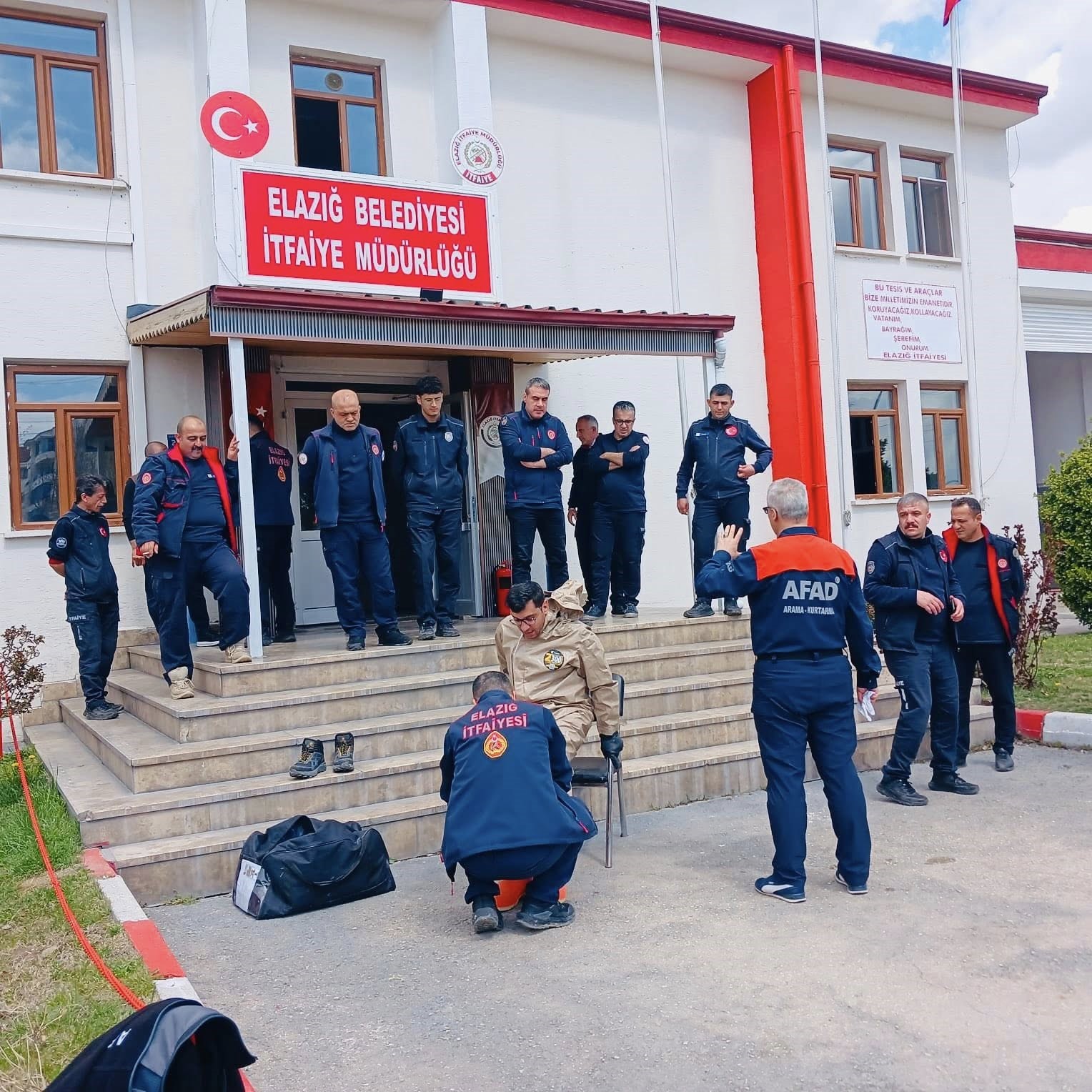 Elazığ&rsquo;da KBRN tehditlerine karşı itfaiye personeline eğitim
