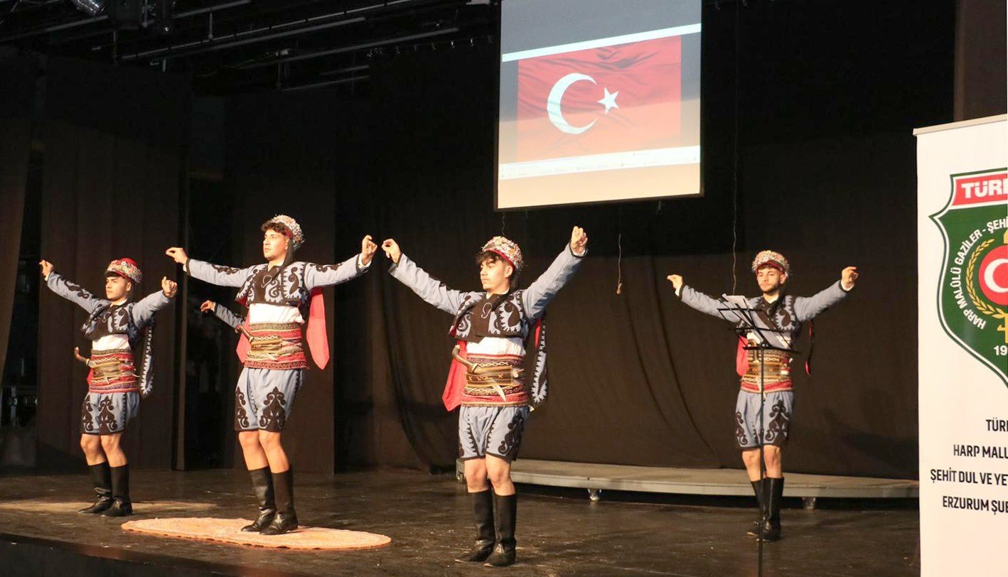 Oratoryoda  "Zul&uuml;m" tartışması
