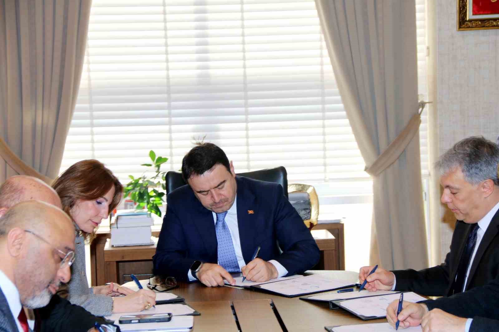 K&uuml;tahya&rsquo;da "KİKAF METEF 2026" i&ccedil;in protokol imzalandı
