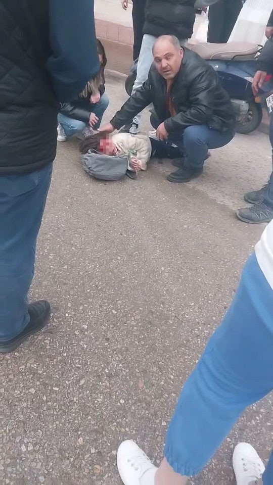 Bursa&rsquo;da motosiklet kazası: 1&rsquo;i &ccedil;ocuk 2 yaralı
